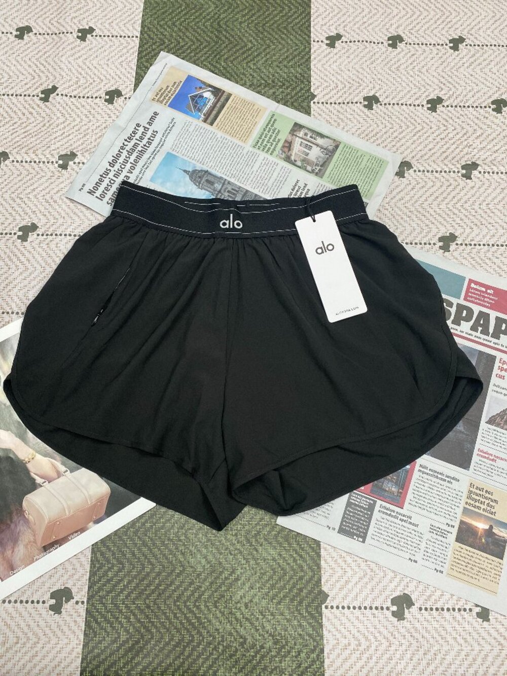 Brand New🏆ALO Yoga Match Point Short Black Tennis Style - Picture 2 of 8